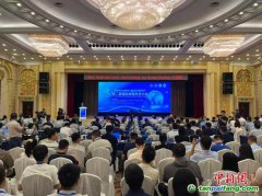 何鳴元院士等三名科學(xué)家獲“綠碳杰出成就獎(jiǎng)”